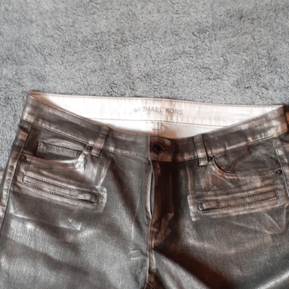 Jeans - Picture 2 of 4